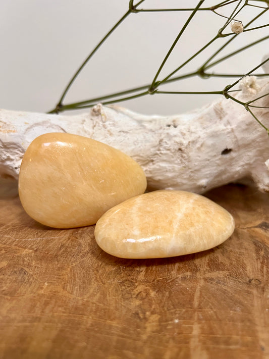 Oranje calciet palmsteen - Gemstone Dreams